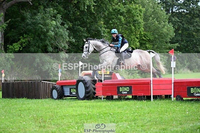 240803-134020-06675 - 205-Jessica_Thomas-QUALITY_STEP_ON