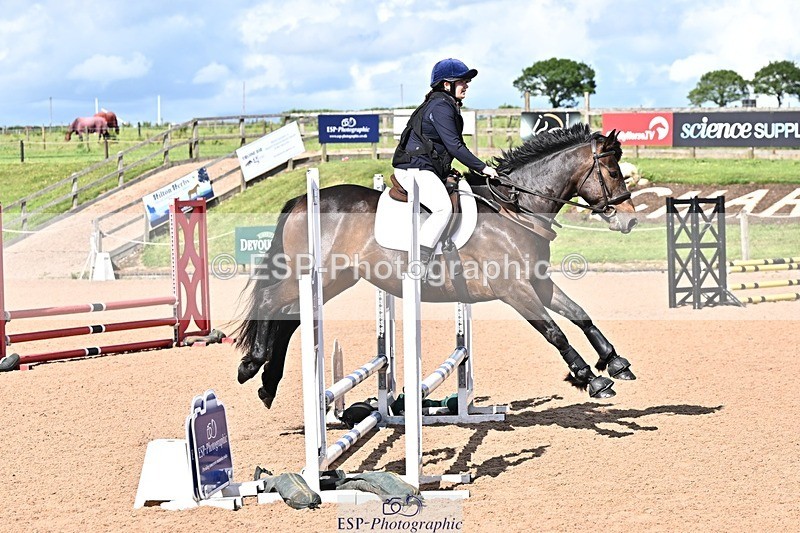 260602-162931-00007 - Clear Round and 60cm