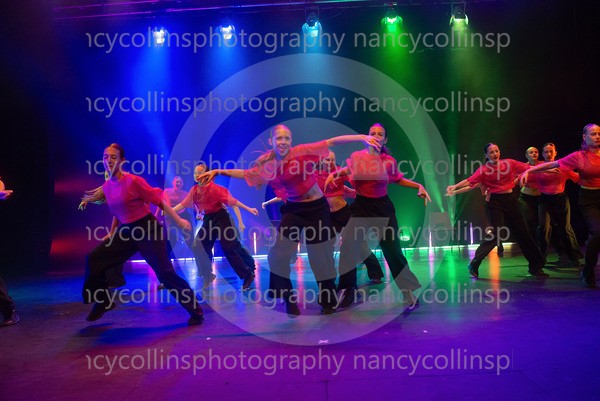 00990 - Nicki Minaj Medley