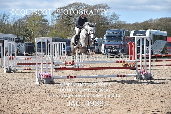 JAC_4939 - CLASS 13 SAT Senior BritiNovice/ 90cm Open