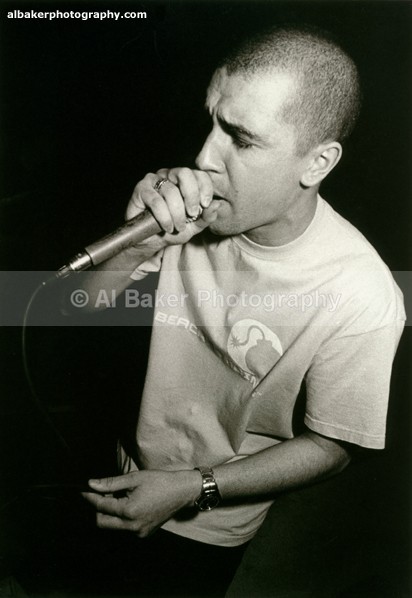 052 switch - DNB: MCR