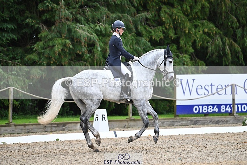 231019-130143-03269 - 120-VAN.KAUNITZ-Sara.Squires-DR