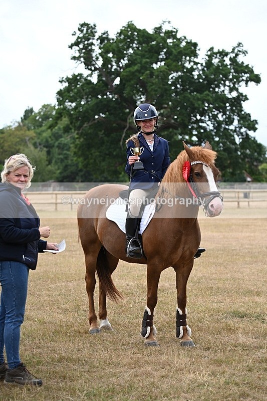 WJ6_1042 - Class 14 Intermediate Jumping 75cm