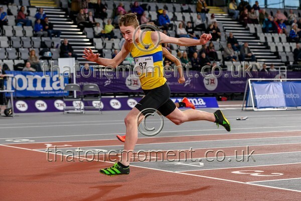 Age26SUN-918088 - Track Male Set One