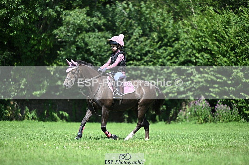 240729B-142534-02761 - Abbie's Group XC