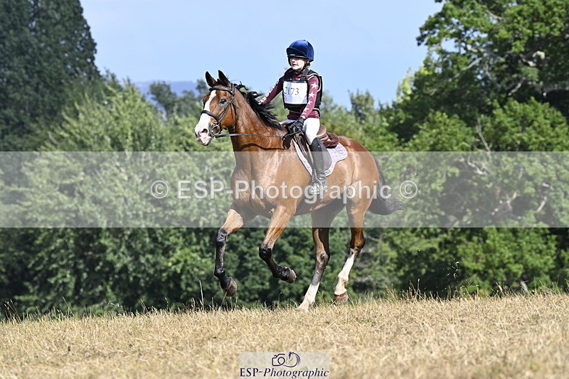 250824A-154928-39470 - 2173-Esmae.Leonard-Red