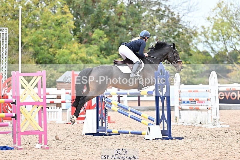 251015-132146-00552 - Cls 4 Newcomers and 1.10m Open