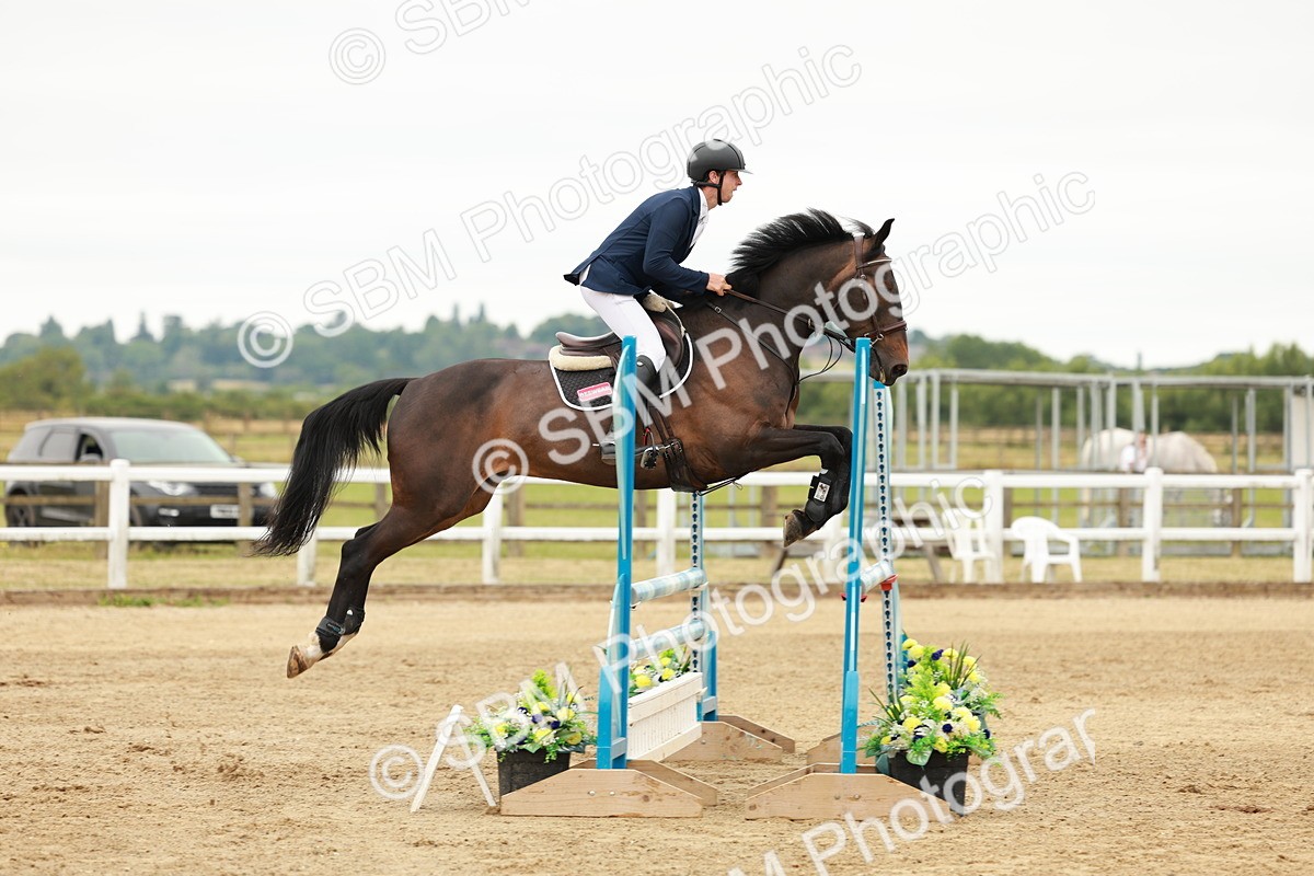 SBM_016199 - Class 19 - Senior Discovery - 1.00m