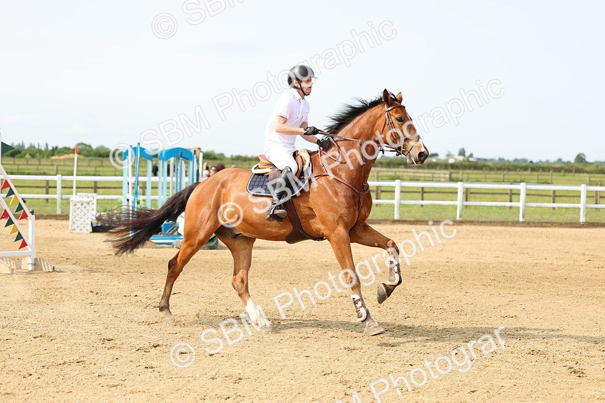 SBM_004008 - Class 15 - Clear Round