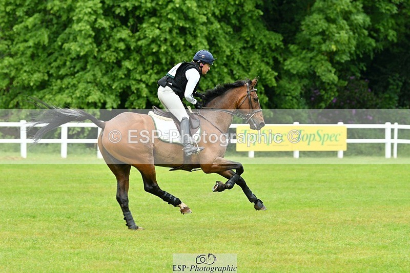 230528-150321-18359 - 487-MGH_GRAFTON_STREET-Pippa_Funnell-XC