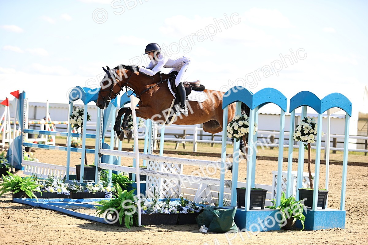 SBM_015655 - Class 16 - Senior foxhunter - 1.20m Open