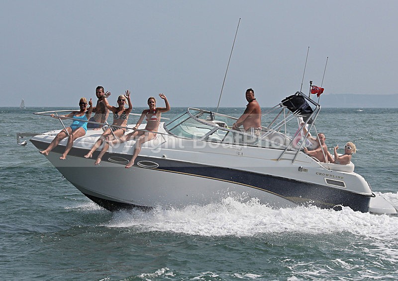 130721 LADY LUSH CROWNLINE WT7A1010 - Motorboats - Open