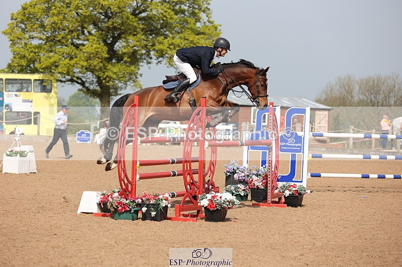 240511A-102730-11741 - Cls 33 Snr 1.20m Open