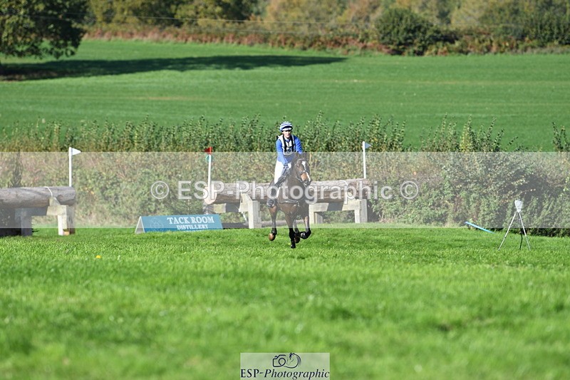 251024A-122354-09306 - B-131-Gemma.Gurvidi