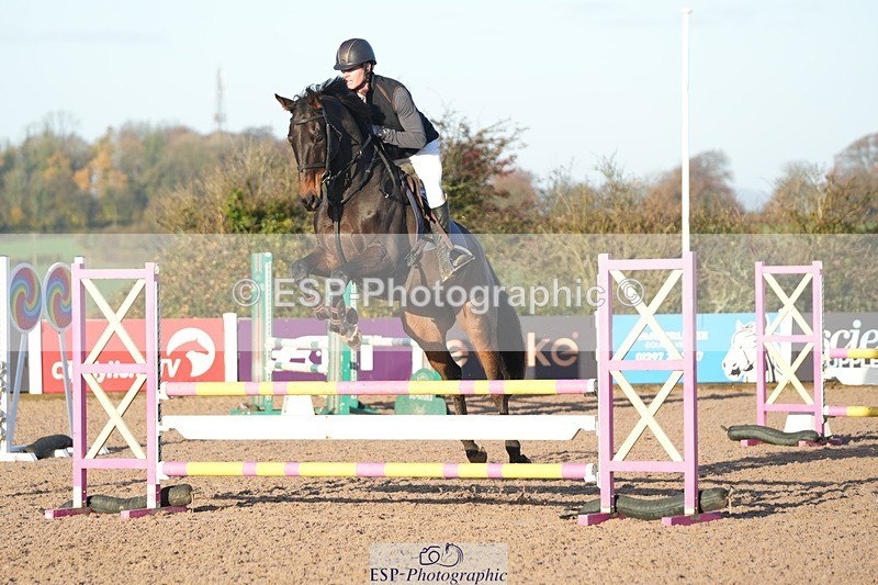 251108-084501-01820 - Cls 9 British Novice and 90cm Open