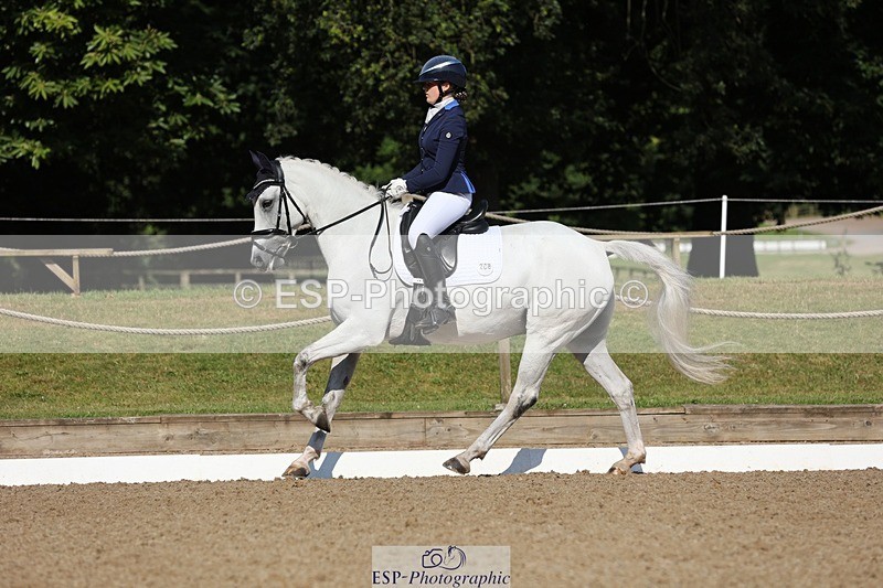 240719-093415-00194 - 288-Brooke_Howells-STARBORN_TWO_STEP