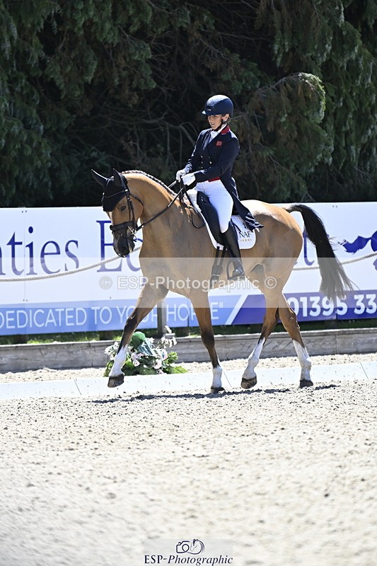 250522A-120030-03334 - B-321-Laura.Collett-BALANCERO