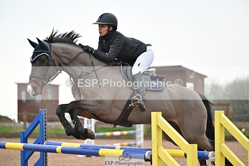 250122-143914-00685 - Cls 6 Foxhunter and 1.20m