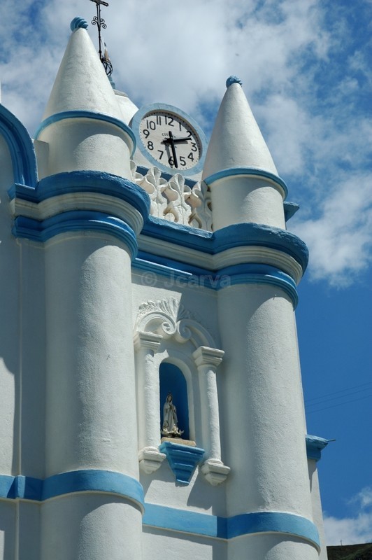 Going to the chapel - Piódão