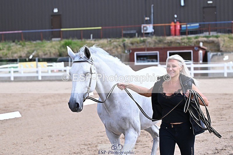 250716-124511-00148 - Trot Up 12.30 to 1.30