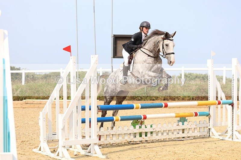 3E7A1198 - Class 4: Senior British Novice/90cm open