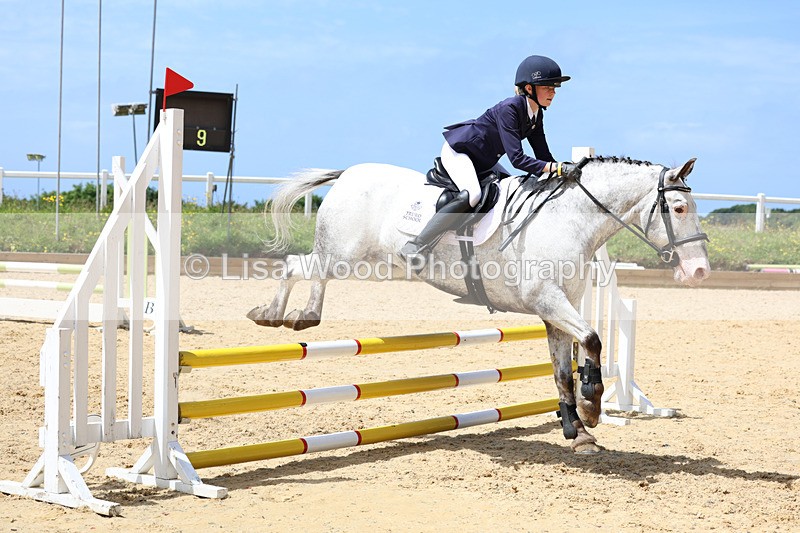 3E7A2634 - Class 4: 70 -75cm Part B