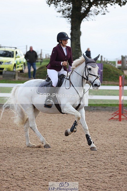 241101A-085540-00490 - FRI Cls 2 British Novice and 90cm Open