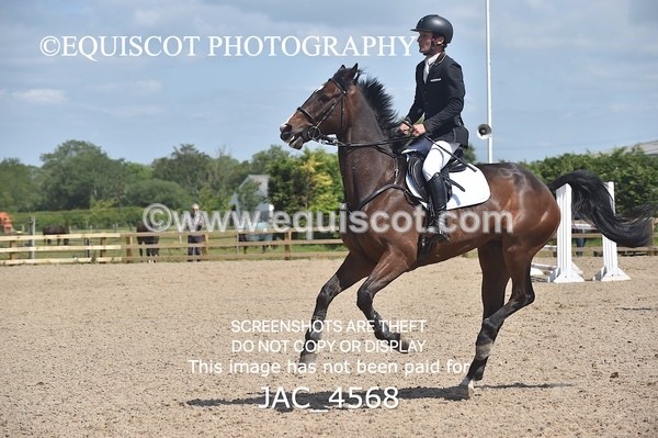 JAC_4568 - CLASS 6 Senior Newcomers/ 1.10m Open