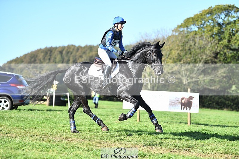 231022-104824-25687 - 235-MON'SAILLE-Carolyne.Ryan-Bell-XC