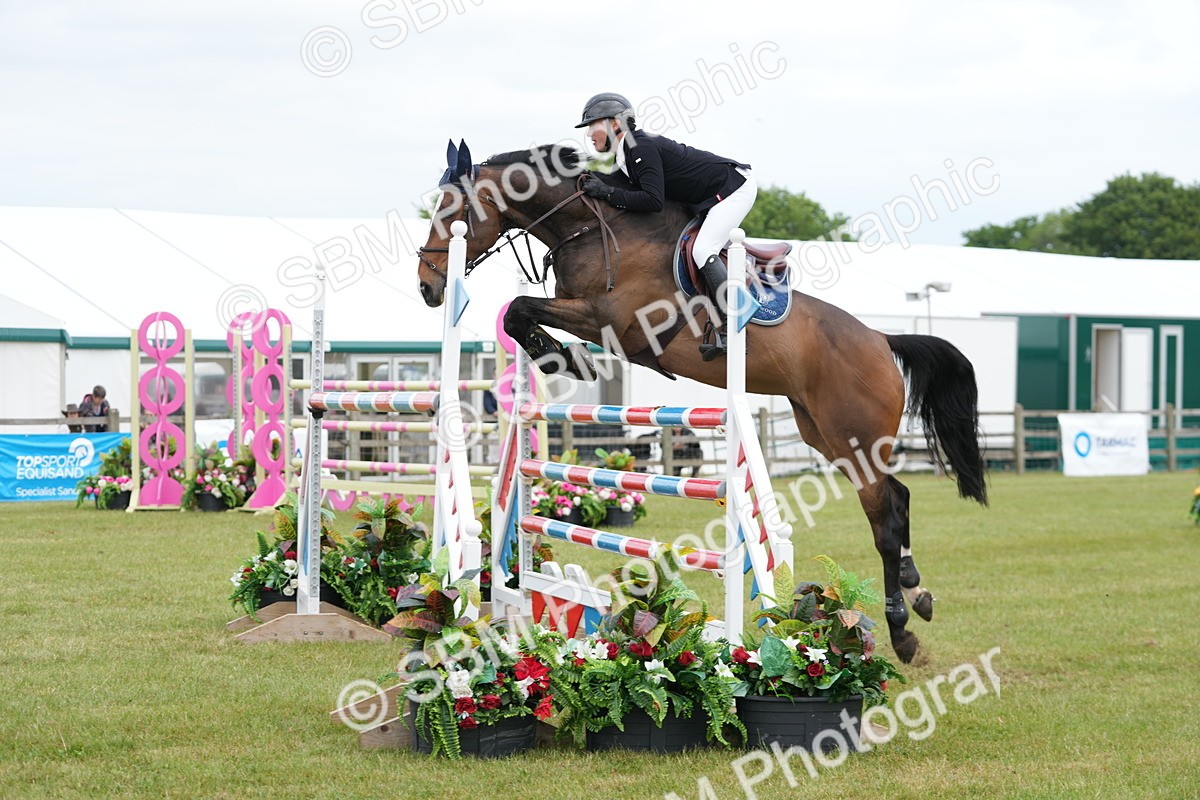 SBM_06603 - Class 202 - National 1.40m Open