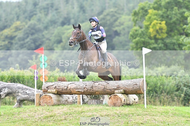 240803-113620-03239 - 109-Harriet_Parkes-JUST_HENNY