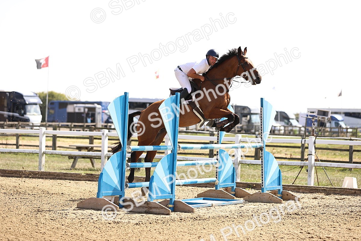 SBM_006833 - Class 13 - Senior Newcomers - 1.10m