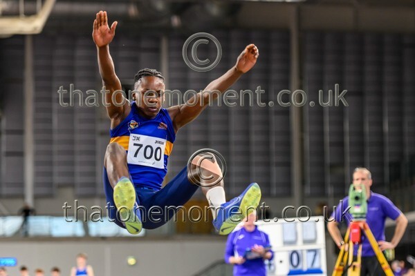 AgeInd25SAT-910932 - Field Male