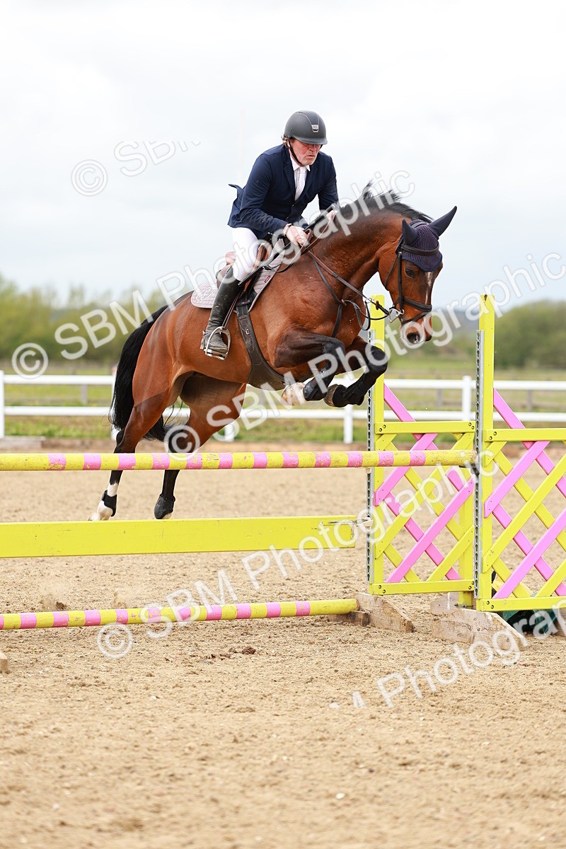 SBM_002523 - Class 10 - Senior Newcomers - 1.10m