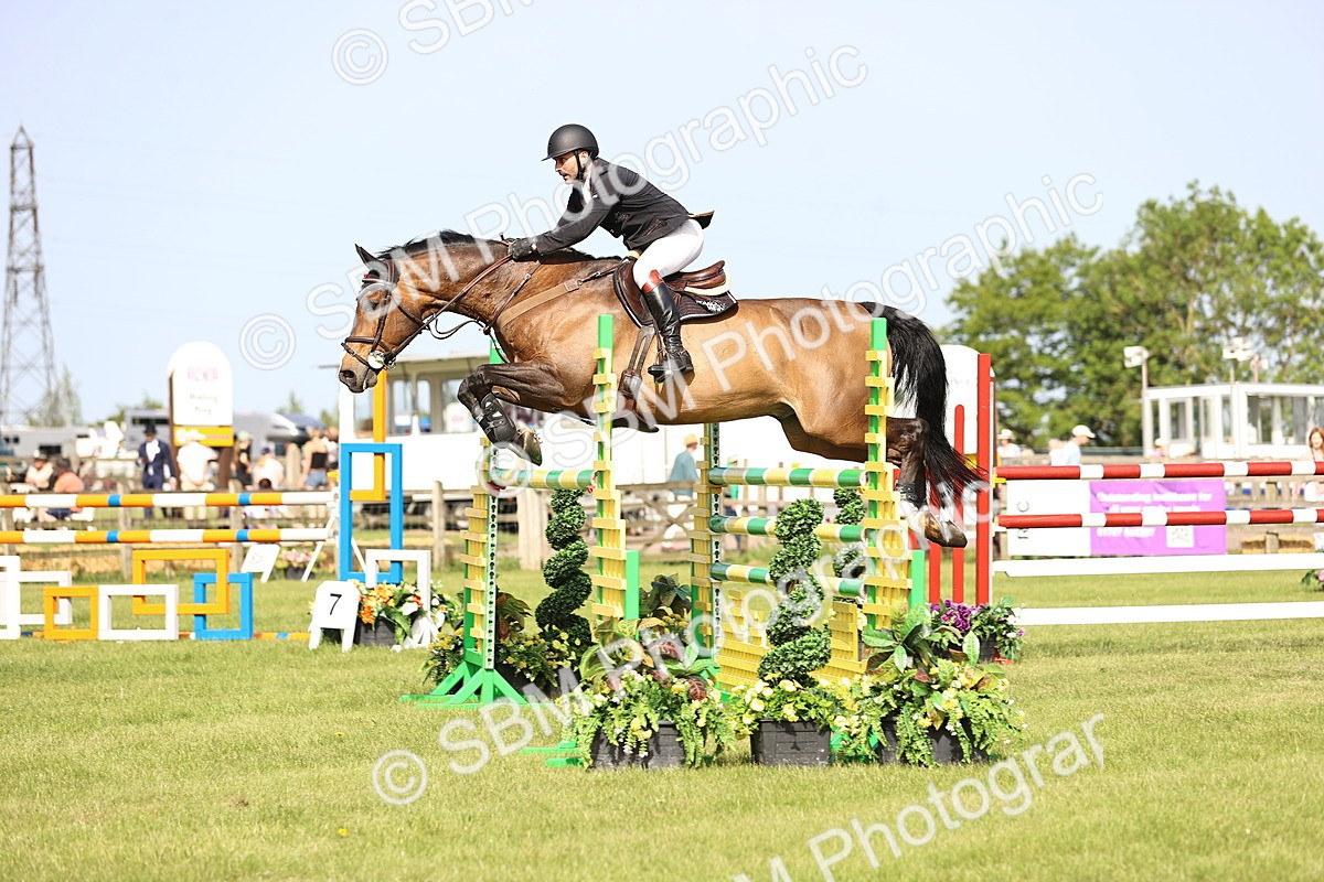 SBM_01430 - Class 200 - Martin Grant Homes Welcome Stakes 1.25m Open