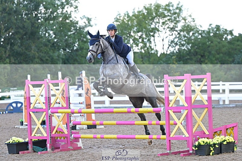 240912A-102245-00990 - Cls 8 Snr British Novice and 90cm Open