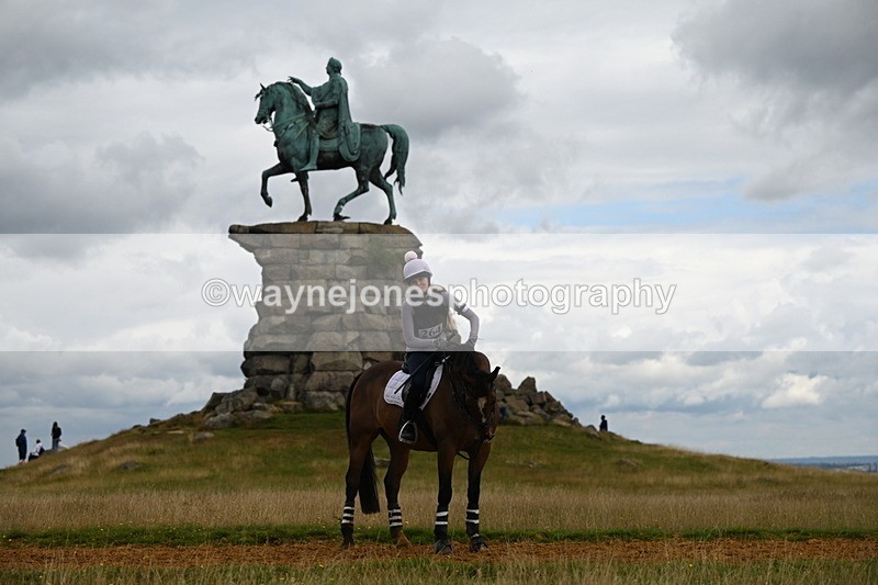 DSC_7247 - Time at Statue 12:45 to 13:15