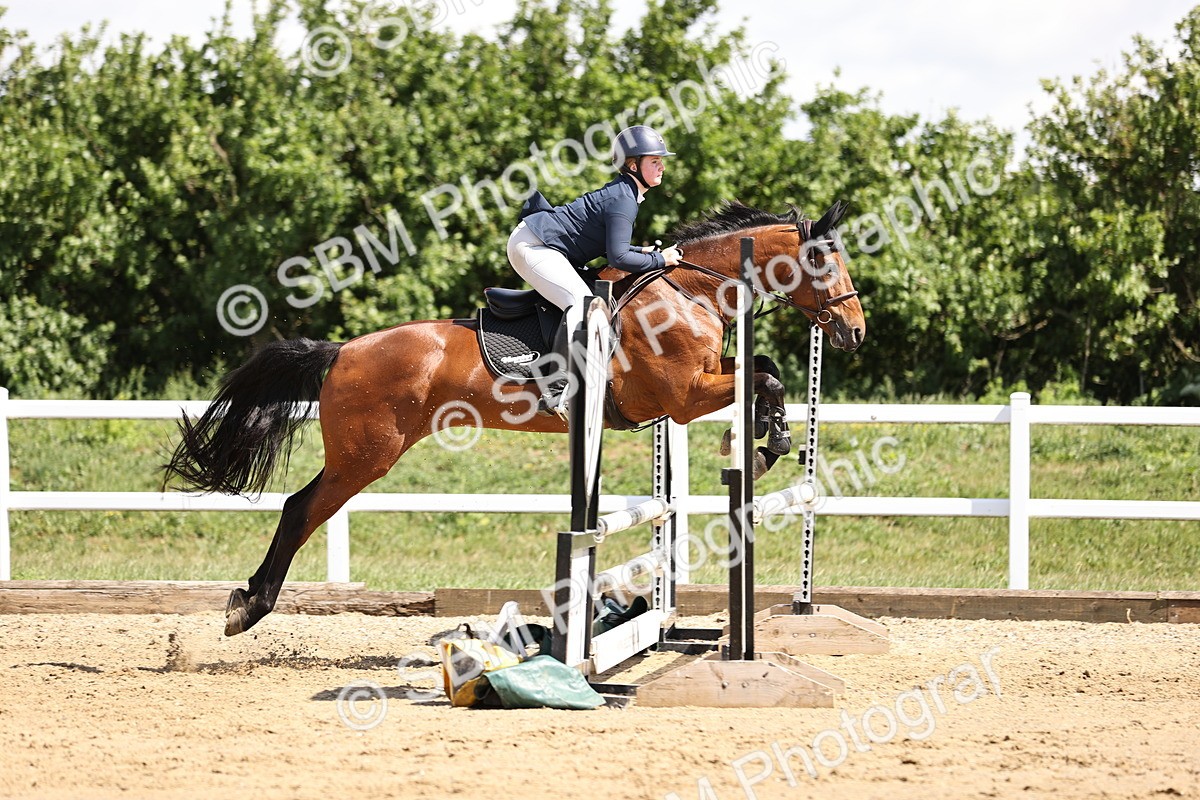 SBM_002385 - Class 9 - Senior British Novice - 90cm