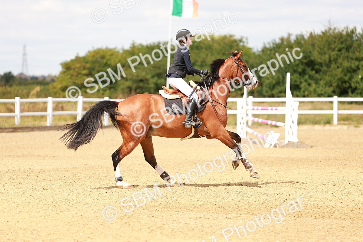 SBM_006595 - Class 4 - Senior British Newcomers - 1.10m