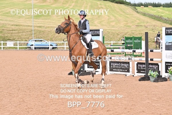 BPP_7776 - CLASS 16 FRI GFS Saddles Senior Newcomers/1.10m Open