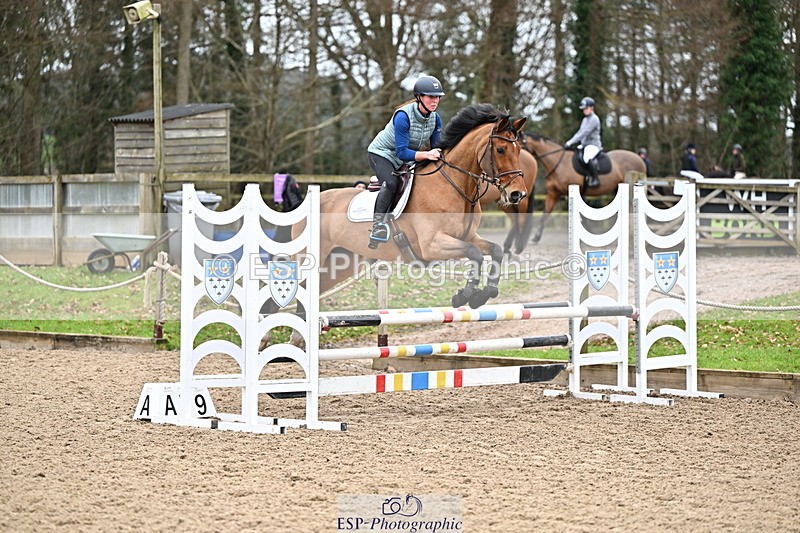 250201A-102358-00214 - Cls 01 Local Horse 90cm