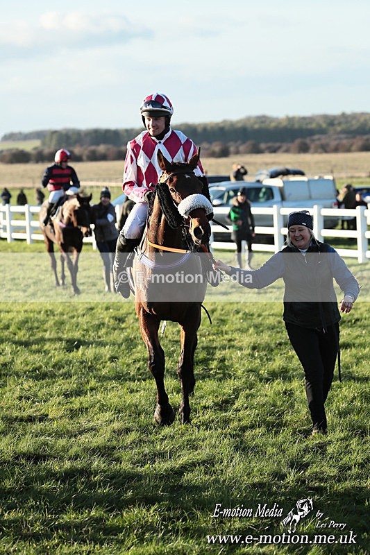 PtP 301125  0792 - Hursley Hambledon Point-to-Point Larkhill Racecourse 30/12/2025
