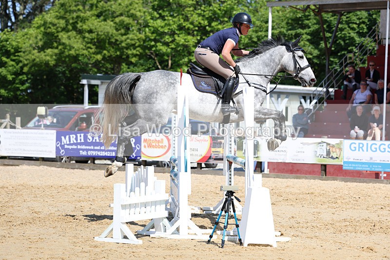 3E7A5786 - Class 4: Senior BN/90cm open