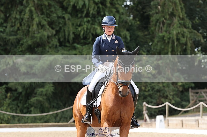 250809A-114024-02819 - 071-Abbie.NewburySeagry.Viceroy