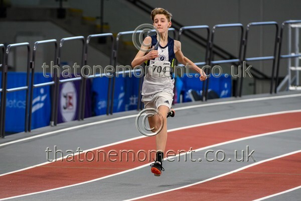 Age26SUN-927497 - Track Male Set One