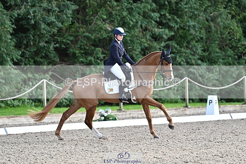 241023-154937-00782 - 010-Julia.Norman-SCOTCH.ON.THE.ROCK'Z