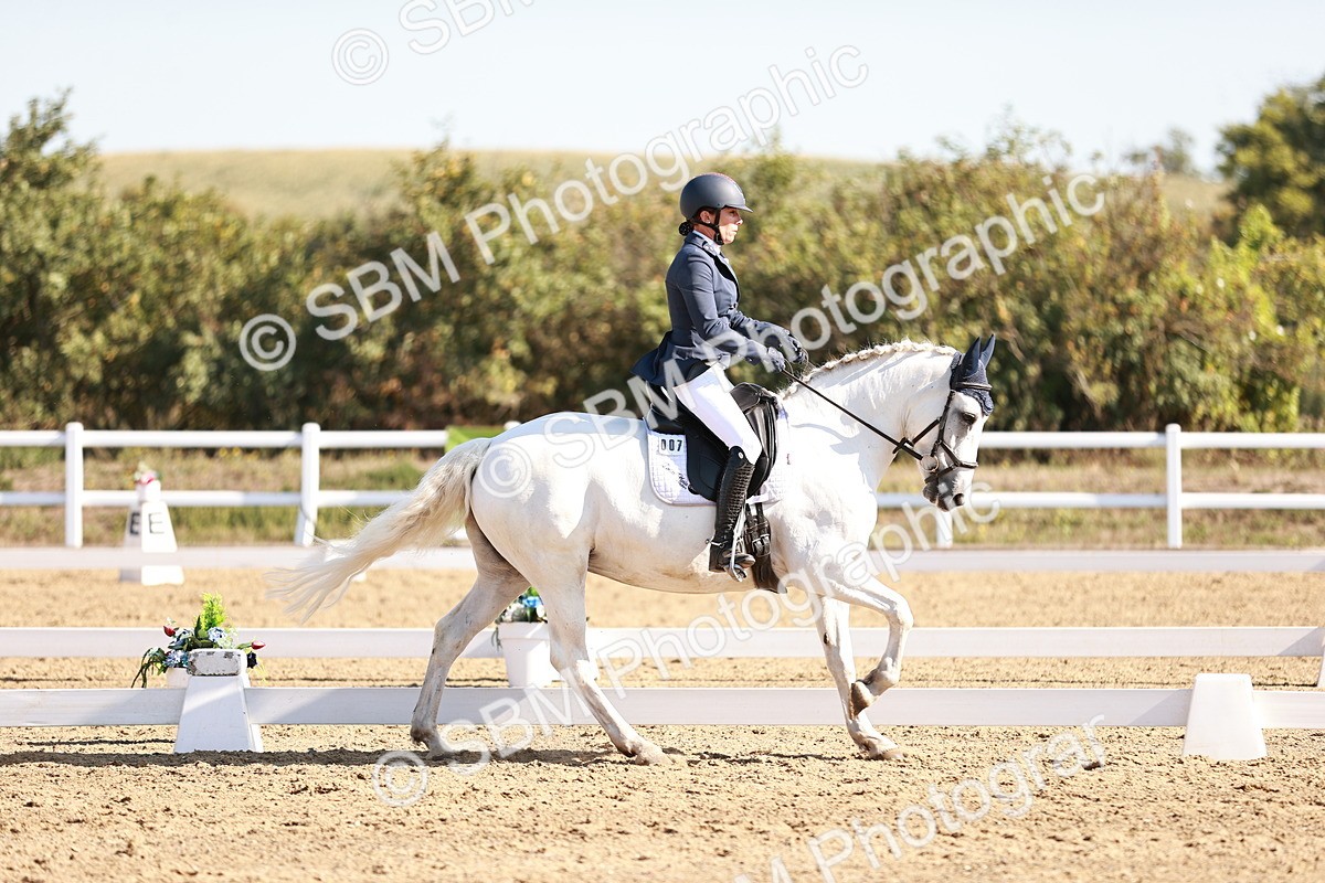 SBM_004408 - Class 12 - Novice 5 - 9.07-10.10
