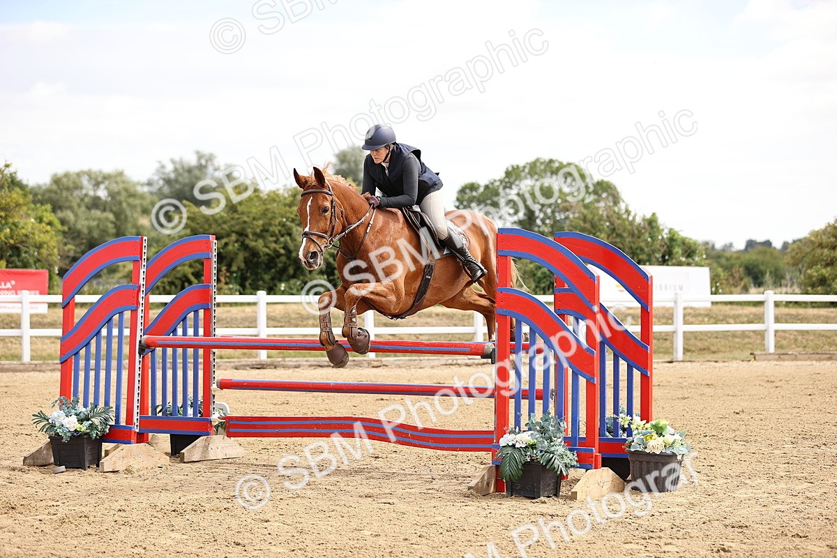 SBM_009584 - Class 8 - Senior Newcomers - 1.10  Open