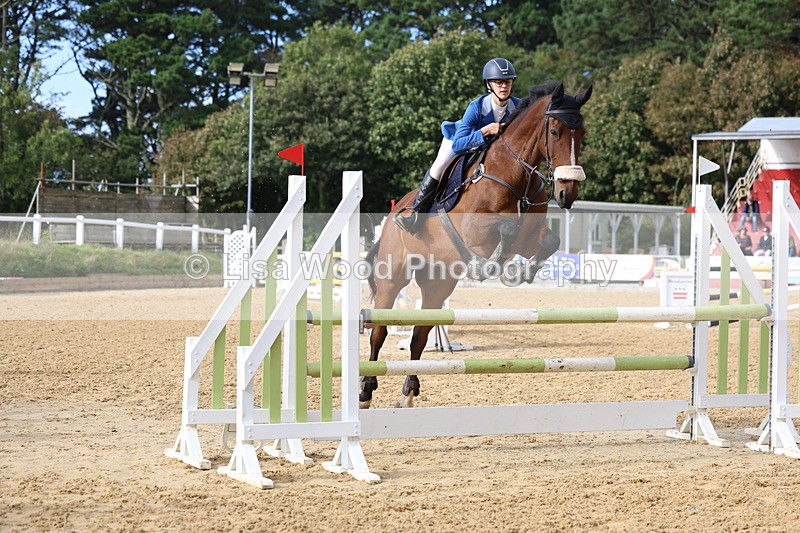 3E7A0529 - Class 13: Senior Newcomers/1.10m open