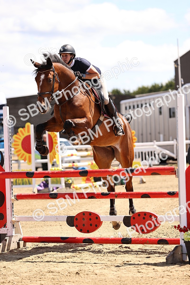 SBM_014375 - Class 15 - Senior Newcomers - 1.10m Open